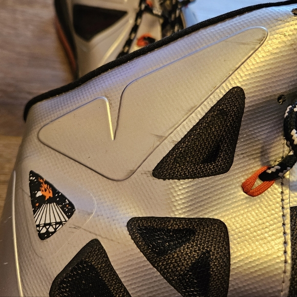 Nike Lebron X Lava Size 12 - Picture 9 of 10